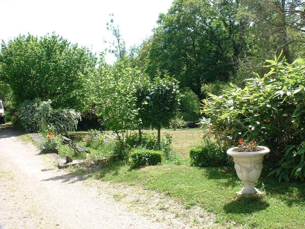 לינה וארוחת בוקר Solignac Domaine De La Dame De Lauriere מראה חיצוני תמונה